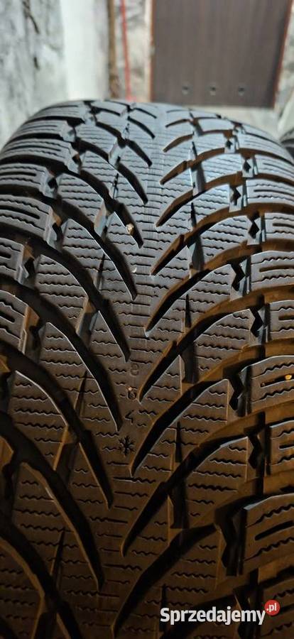 22560R18 Nokian bieżnik 4x7mm produkcji 4220 Opony i felgi