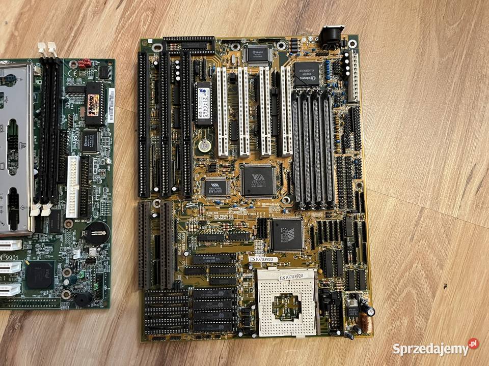 Dwie stare płyty głowne Slot 1 i Socket 3 Brzana sprzedam