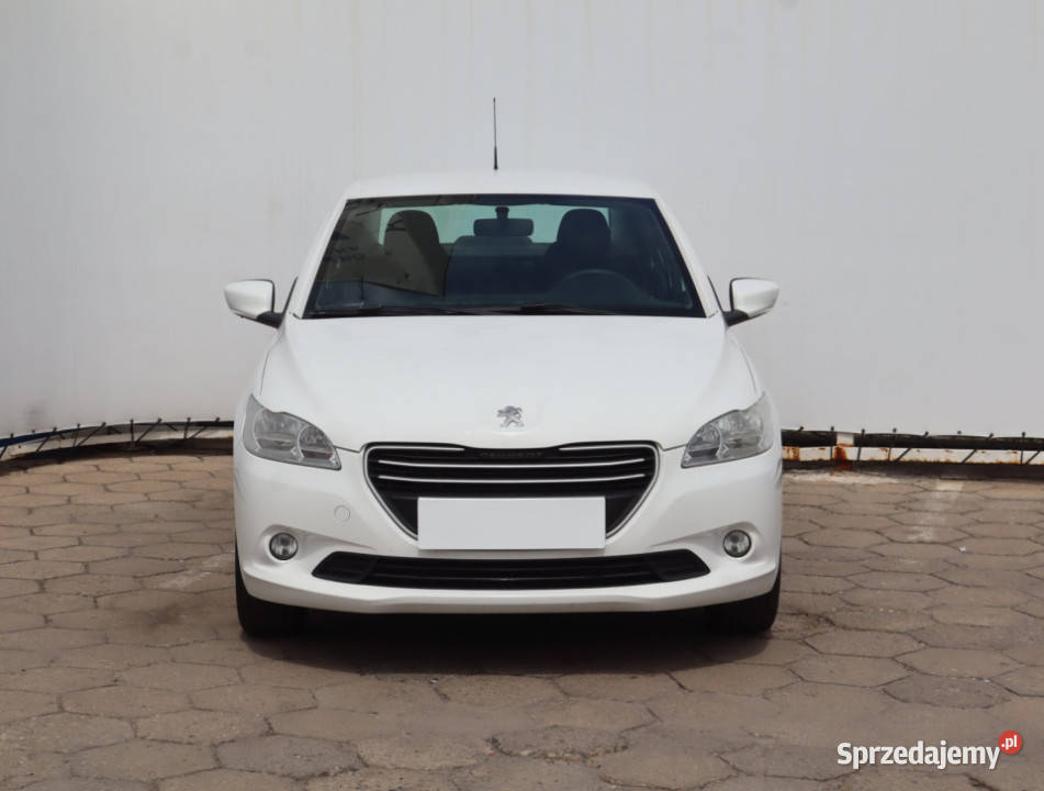 Peugeot 301 12 VTi Rok produkcji 2015 Łódź