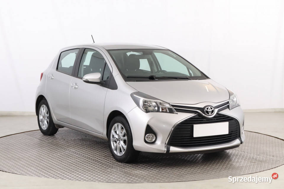 Toyota Yaris 133 Dual VVTi wielofunkcyjna kierownica Zabrze
