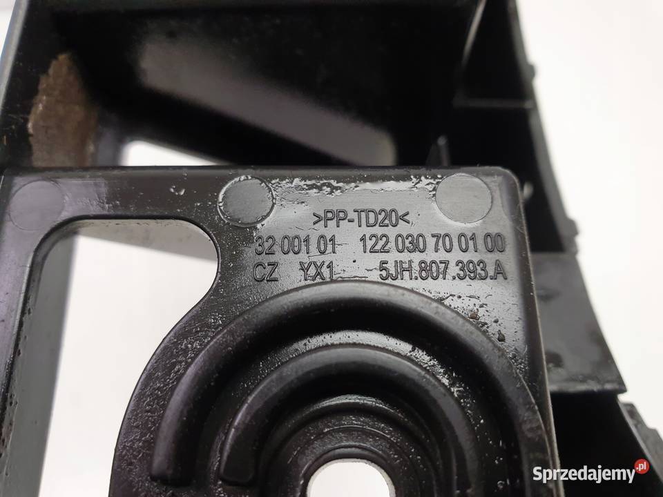 Skoda Rapid ŚLIZG ZDERZAKA prawy tył 5JH807394A Rudka