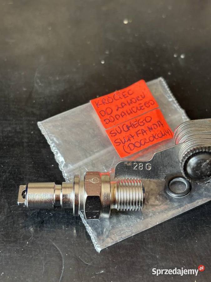 Króciec do zaworu suchego skafandra doczołowy Bytom