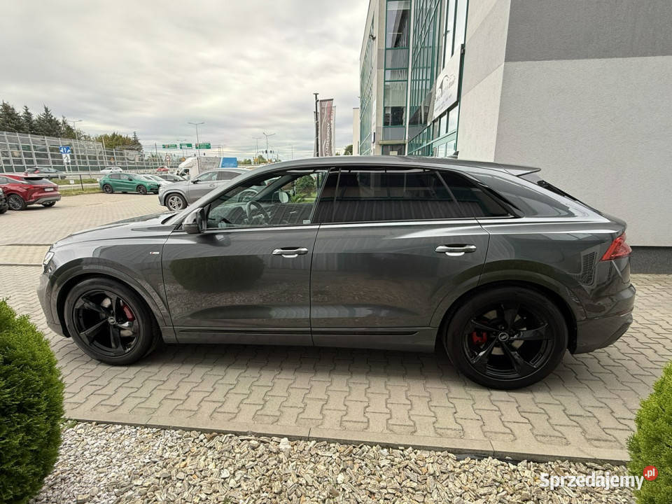 Audi Q8 FVAT23 46 Skrętna oś tylna Bezwypadkowy 4/5 Q8