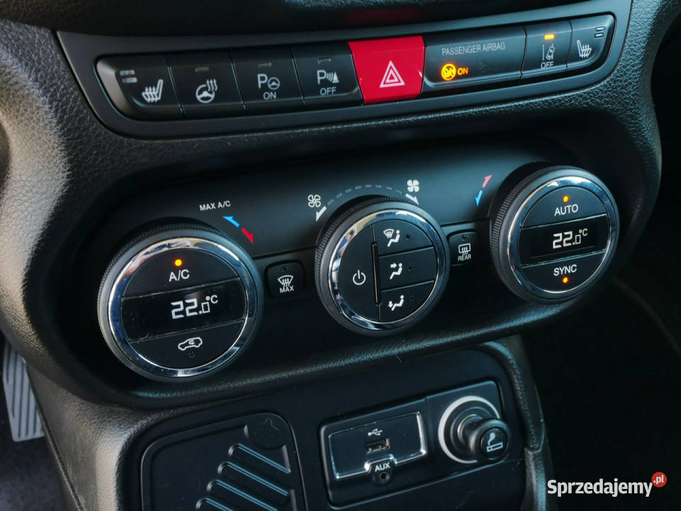 Jeep Renegade 14 MAir 140 Eu6 Limited Navi przyciemniane szyby Renegade