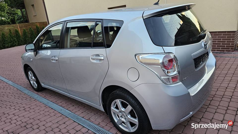 Toyota Verso 16 132 7 osobowa 160tyskm 2009r Verso Zarszyn