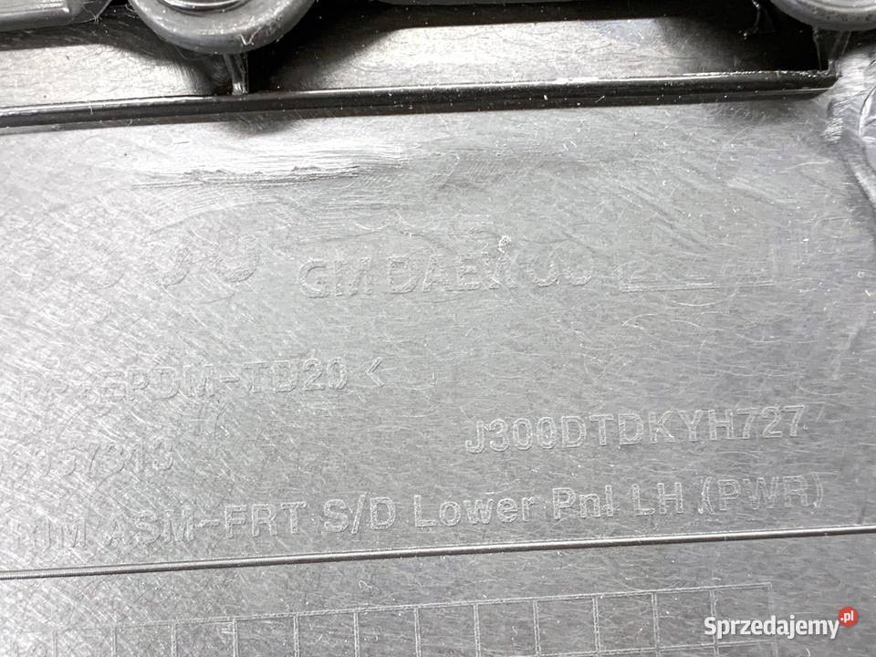 BOCZEK DRZWI LEWY PRZÓD CHEVROLET CRUZE osobowe