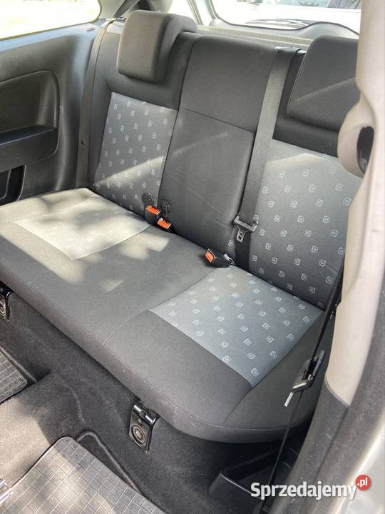 Ford Fiesta z małym przebiegiem 66670 Fiesta Rybnik