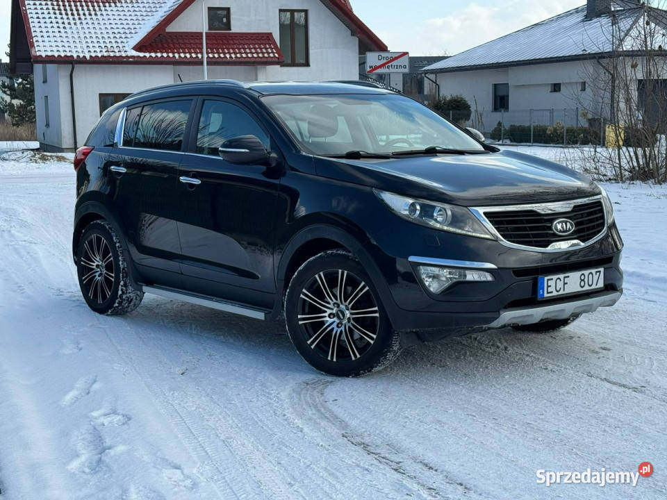 Kia Sportage Kia Sportage 2011r 16 135 czarny Zwoleń