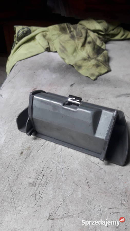 Mercedes W201 popielniczka tył Gdańsk sprzedam