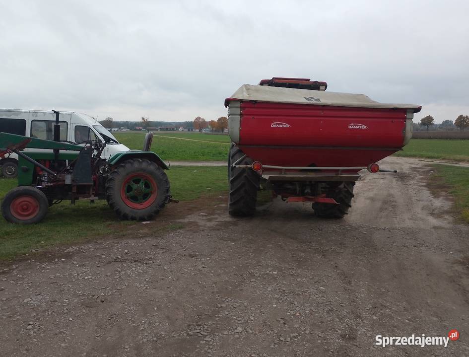 Rozsiewacz nawozów 25 tony Łosice