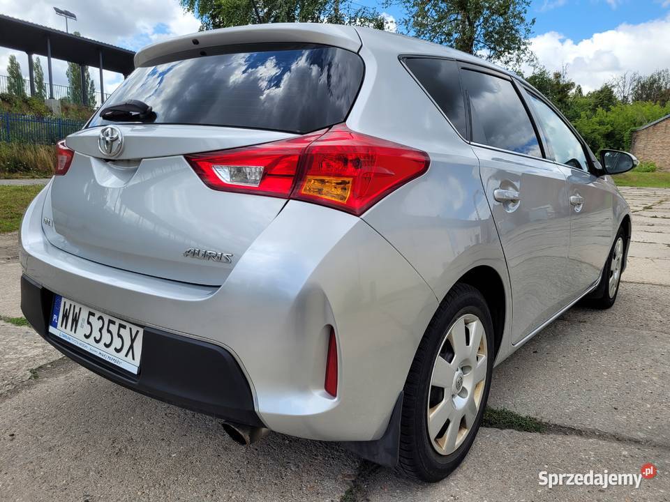 Toyota Auris II hatchback 16 Benzyna 132 Auris mazowieckie Sochaczew