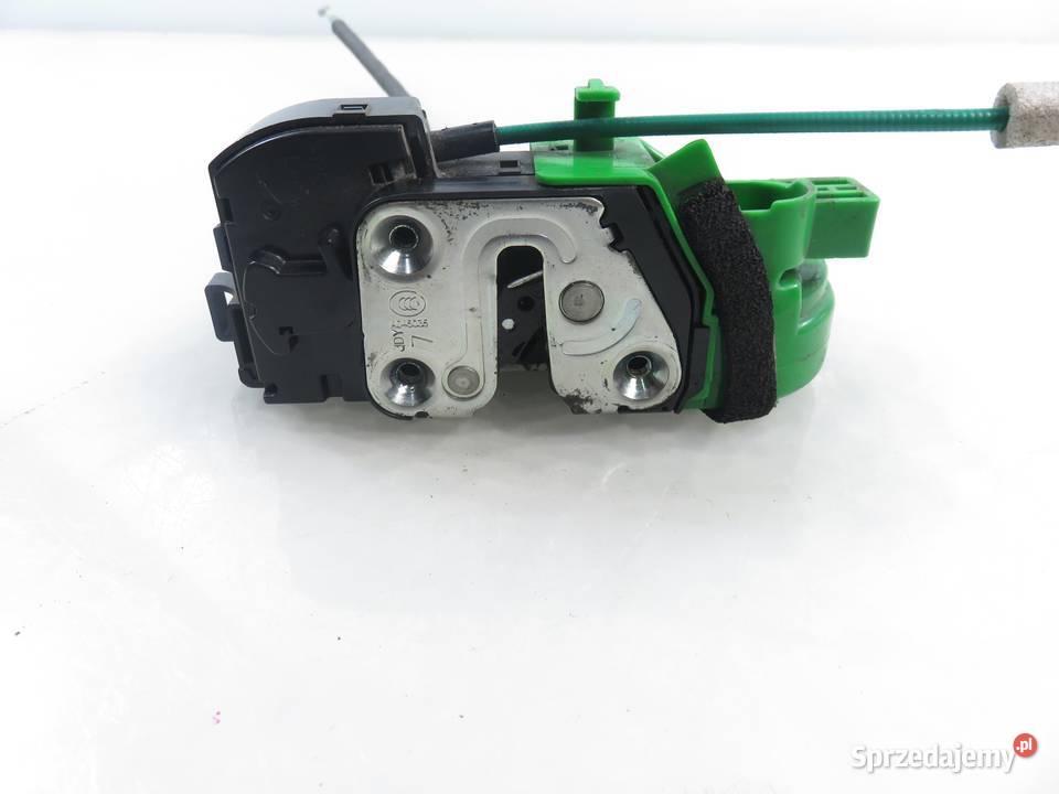 ZAMEK LEWY PRZEDNI HYUNDAI i40 813103Z000 osobowe sprzedam