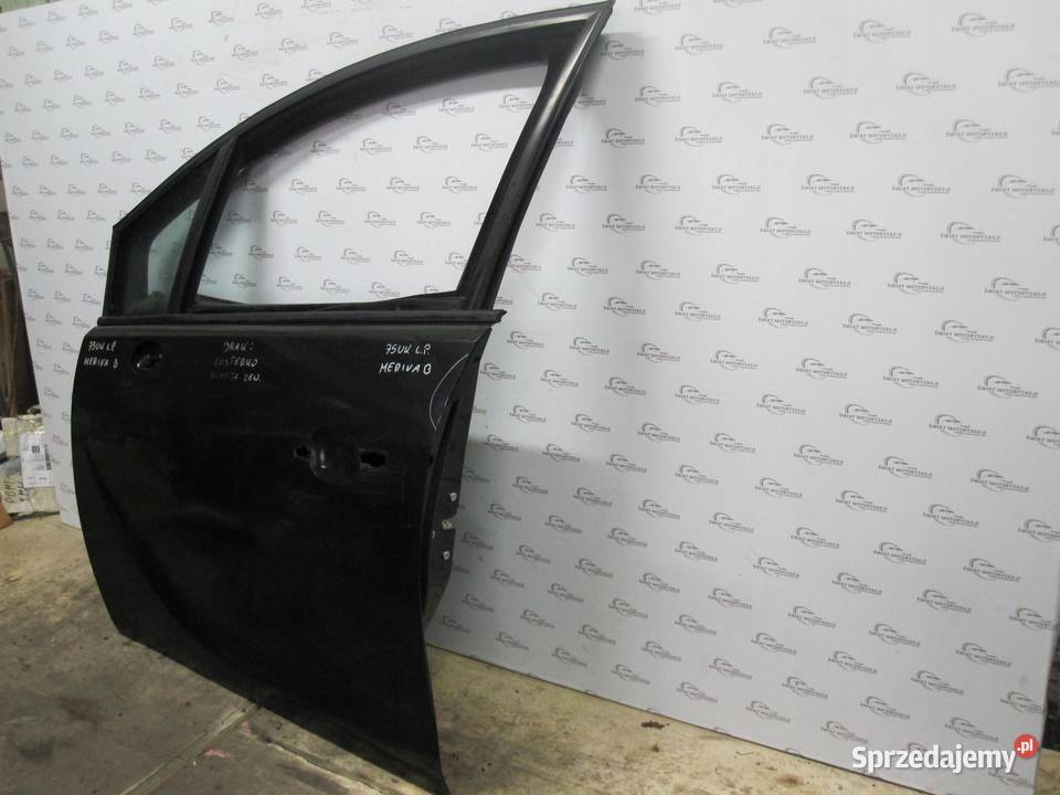 OPEL MERIVA B 13r drzwi lewy przód