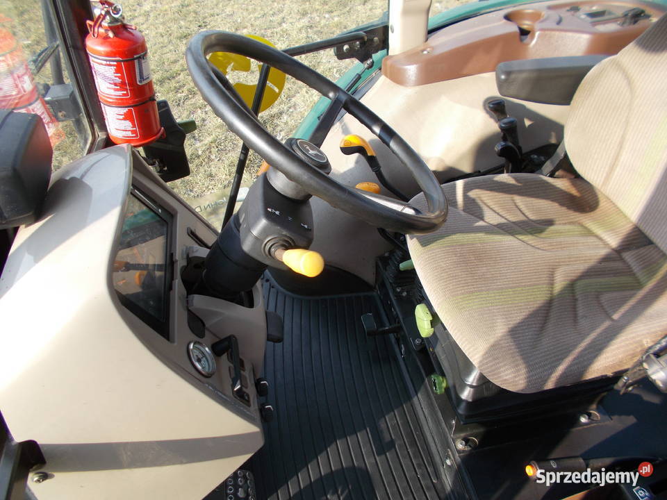 Ciągnik John Deere 5083E John Deere Tłuchowo sprzedam