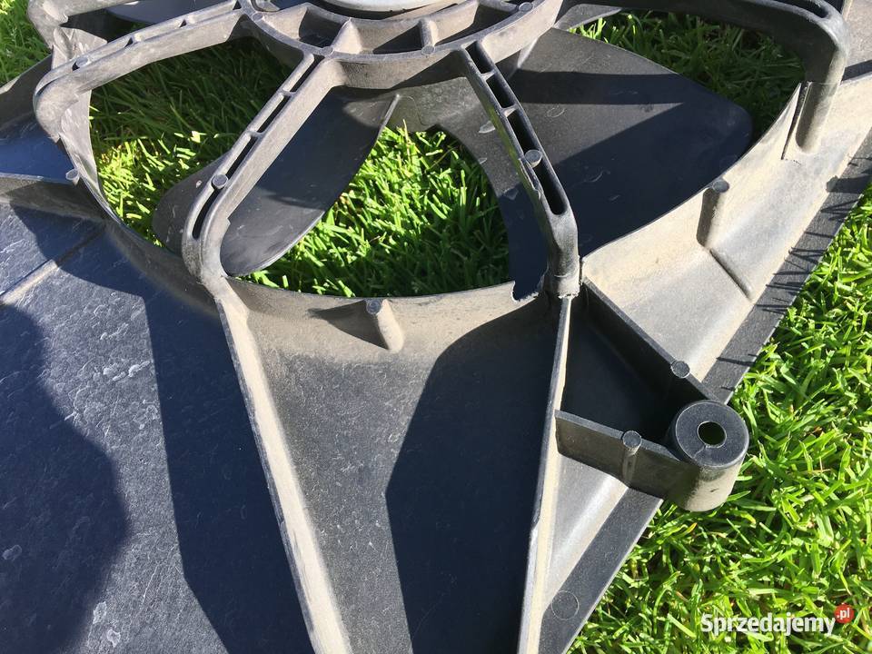 Mazda 2 Krata chłodnicy wentylator Ok uszkodzone Łódź sprzedam