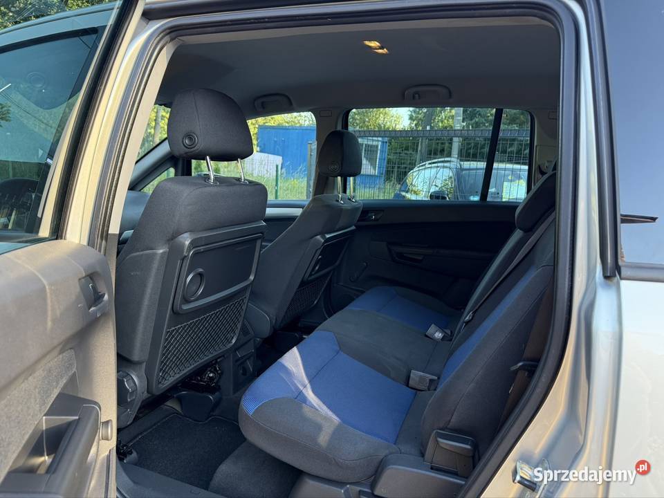 Opel zafira 7 Osób Benzyna 140KM Zafira Kraków