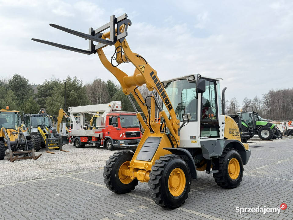 mała kołowa Liebherr L 506 STEREO Szybkozłącze Rok produkcji 2008 świętokrzyskie Widełki sprzedam