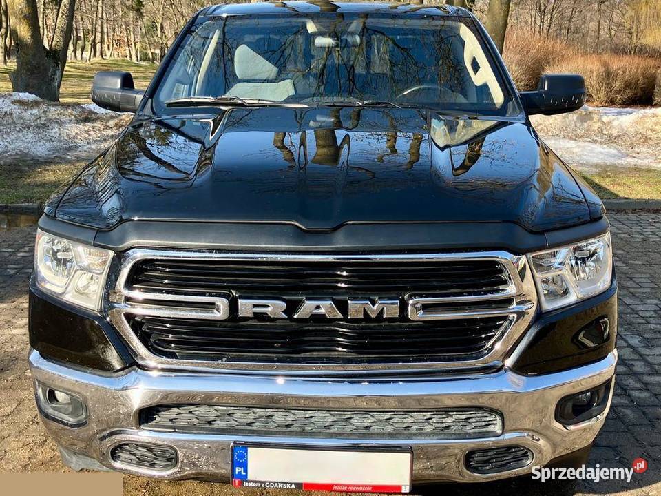 Dodge RAM 57 benzyna 390 4X4 2019r Faktura VAT Gdańsk sprzedam