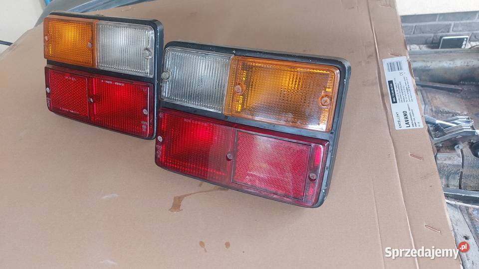 Fiat 132 lampy tylne osobowe Sieradz sprzedam