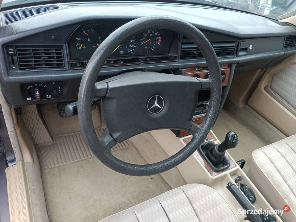 Mercedes 190 W201 1991 Wyspawany do ukończenia Sedan / Limuzyna Celestynów