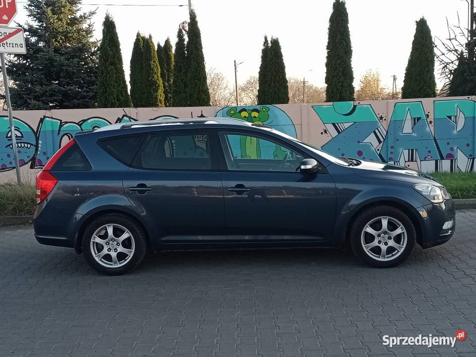 Kia Ceed Lift 16crdi opłatach Serwis ABS sprzedam