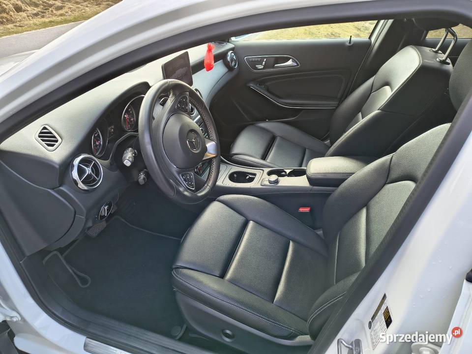 MercedesBenz GLA 250 regulowane zawieszenie