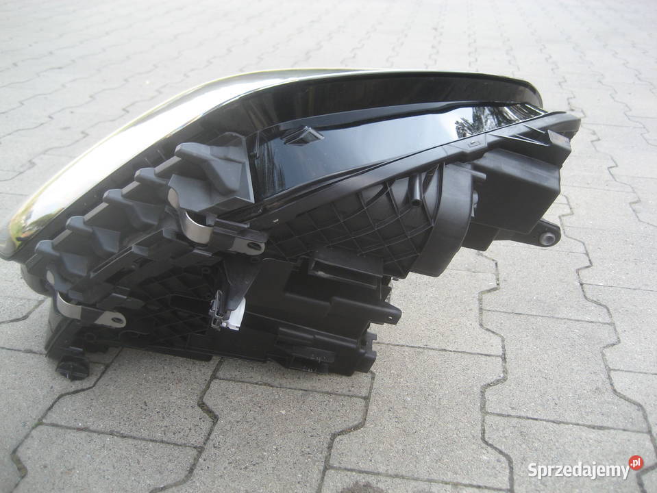 bmw x1 u11 2225r lampa przód prawa lewa full led