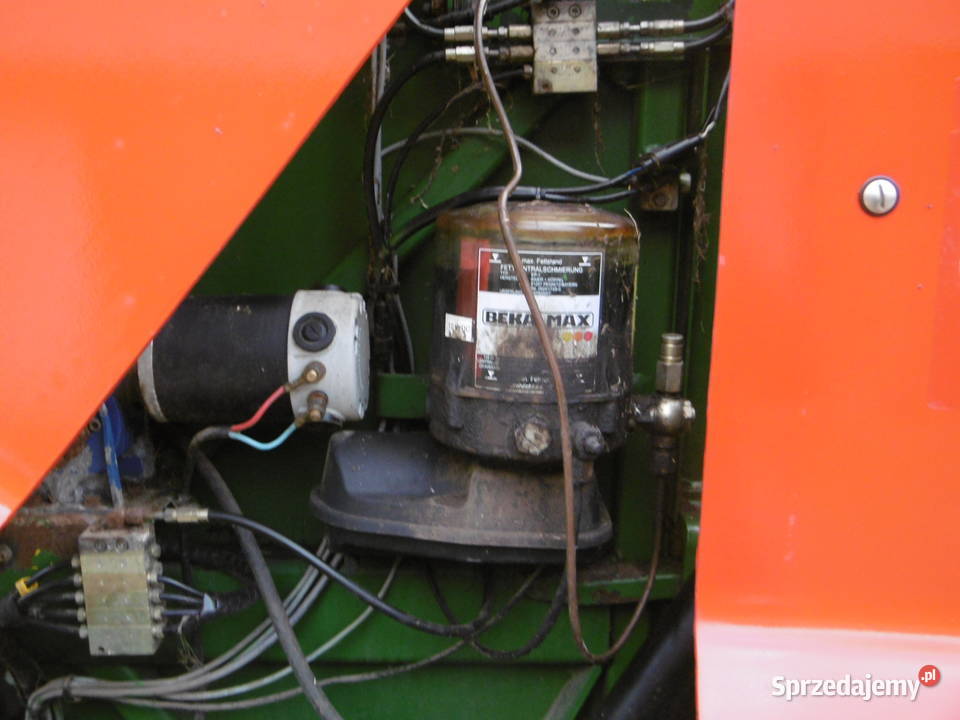 Prasa rolujaca orkel 1260 unia df claas rollant New Holland Niedźwiedź