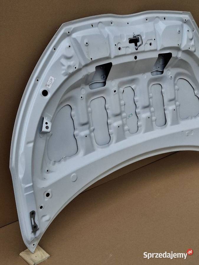 TOYOTA YARIS IV 4 20 MASKA POKRYWA SILNIKA Bieleń