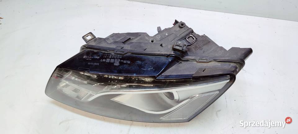REFLEKTOR LEWY PRZÓD XENON SKRĘTNY AUDI Q5 8R Przystajń