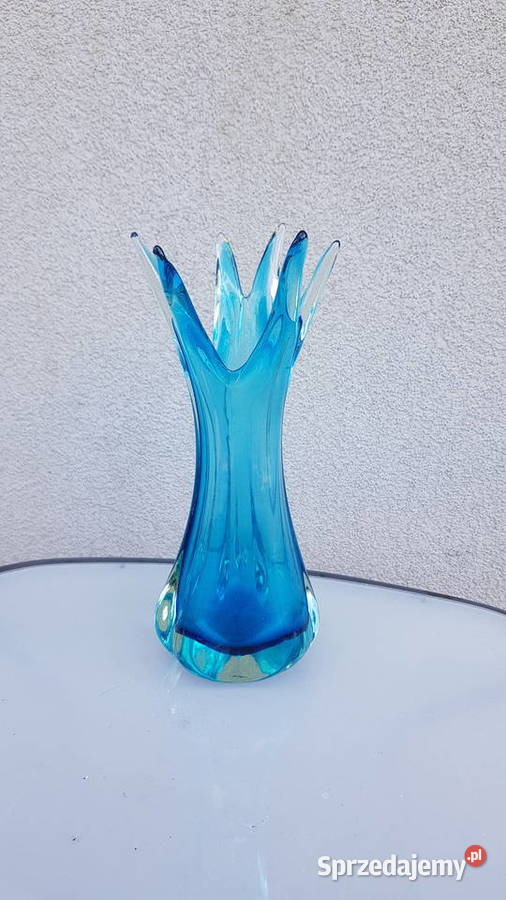 Stary szklany turkusowy wazon z PRL