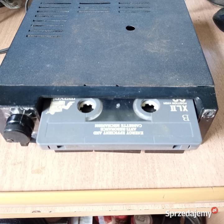 Stary odtwarzacz kaset na 12v ze wzmacniaczem Wałbrzych