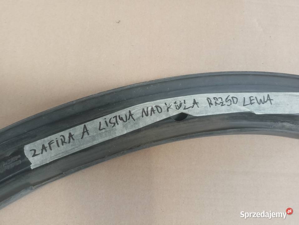 Opel Zafira a listwa błotnika lewa przód lewy osobowe