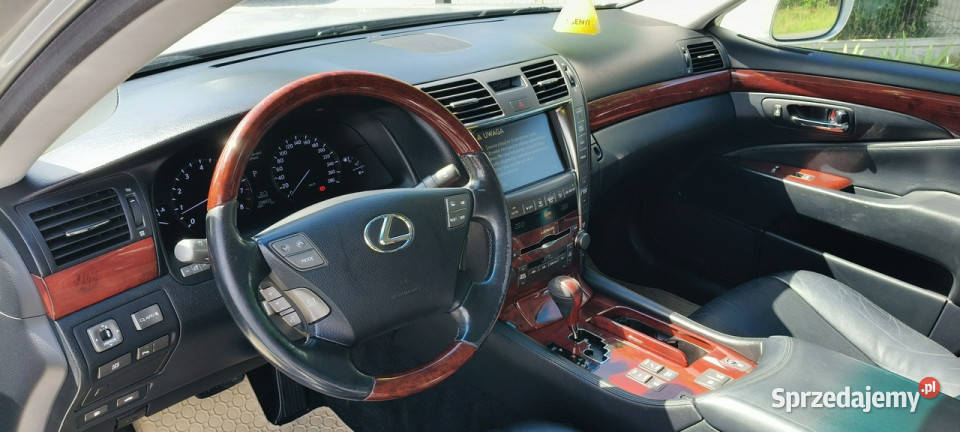 Lexus LS Zadbany IV 20062017 wielofunkcyjna kierownica Stare Budy