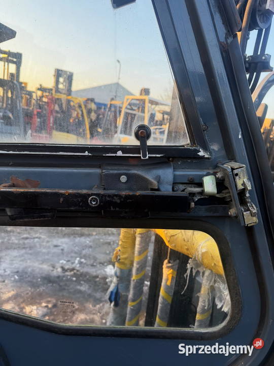 części wózek widłowy drzwi TOYOTA 7FGF25 7FGF30 Toyota sprzedam