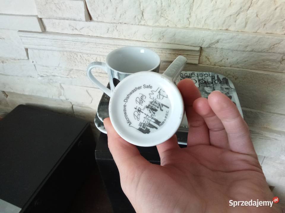 Dwie filiżanki do espresso ze spodkami Grójec