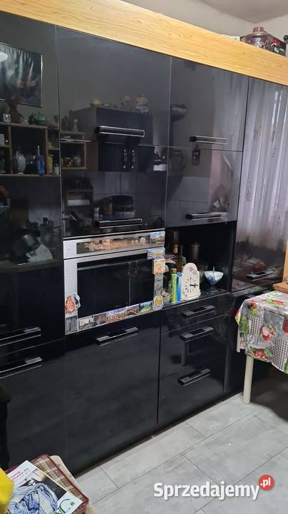 Meble kuchane z lodówka i piekarnikiem w Gołkowice