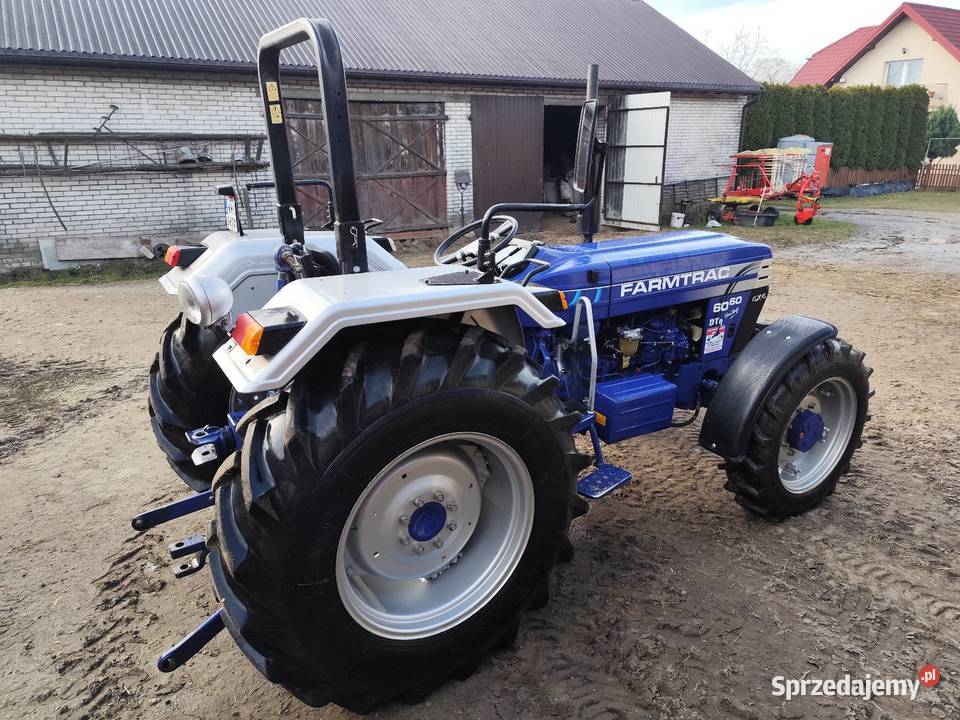 Farmtrac 6060 4x4 traktor ciągnik krajowy Strachomin sprzedam