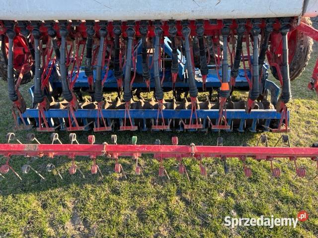 Siewnik Isaria 26m nieuszkodzony sprzedam