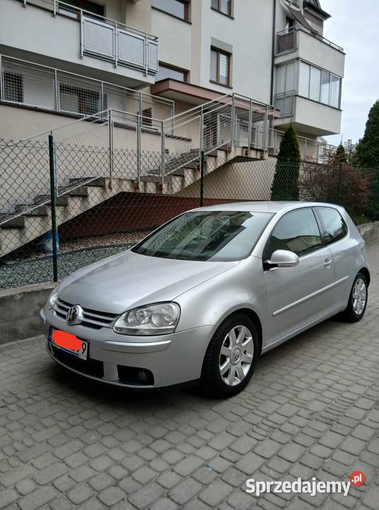 Na sprzedaż zadbany volkswagen Golf V benzyna Łomża