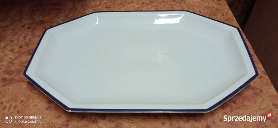Duży talerz deserowy 39 na 33 sprzedam