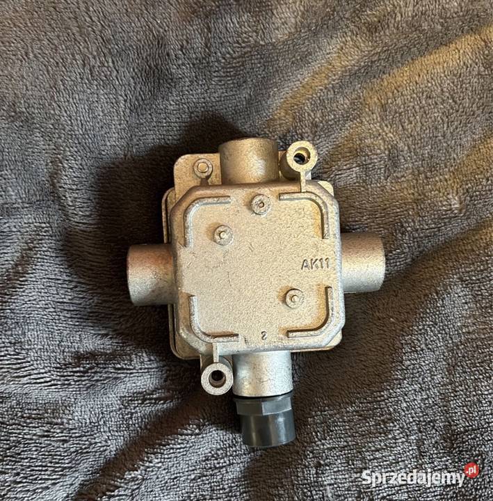 Puszka hermetyczna plus dławiki puszki różne Poznań