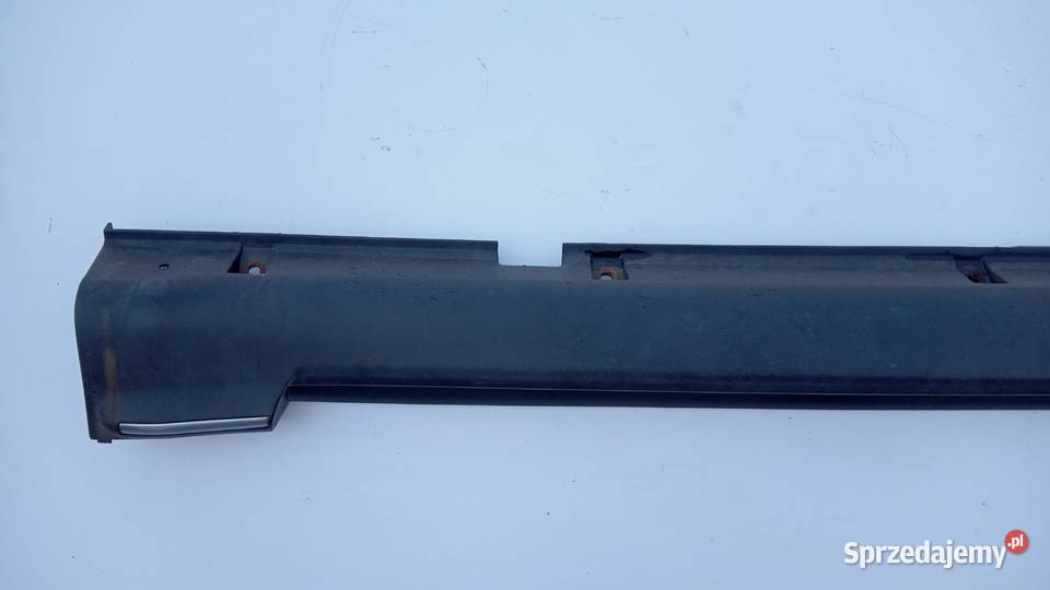 LISTWA PROGOWA PRAWA INFINITI FX35 FX45 0306 osobowe Nowy Tomyśl