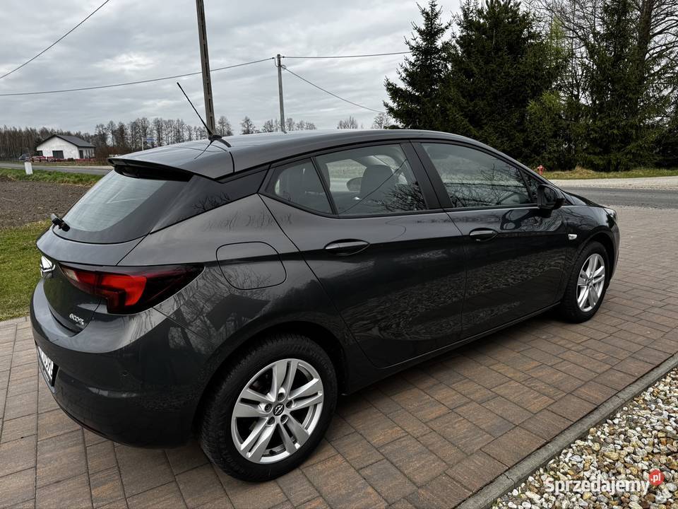 Sprzedam Opel Astra K 2016r benzyna 10 ECOTEC Rychwał