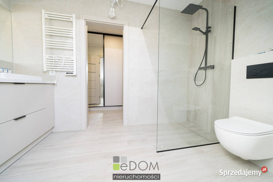 Dom wolnostojący 7607 metrów Różanki sprzedam