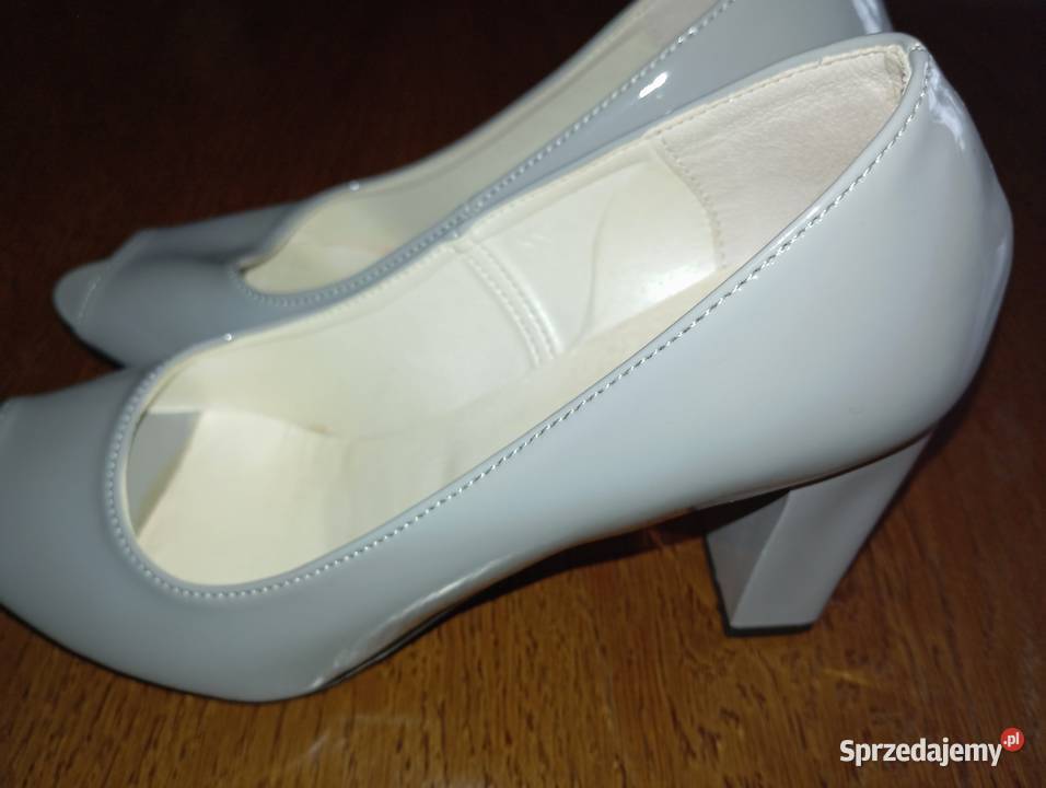 Buty na słupku stan idealny rozmiar 38 Przemyśl