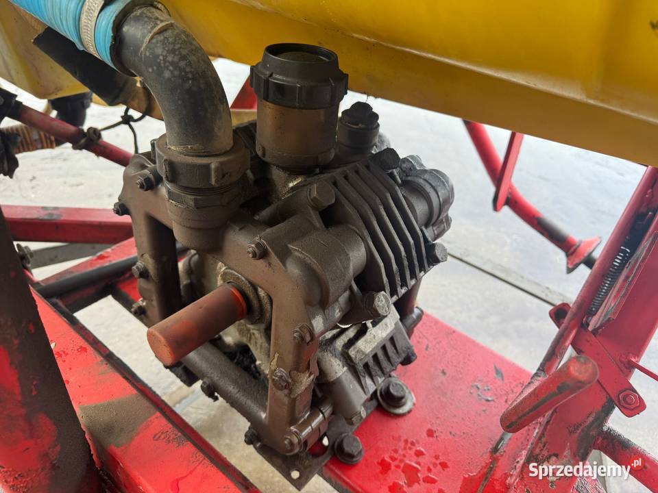 Opryskiwacz Beijne 800L 18m Rydzyna sprzedam