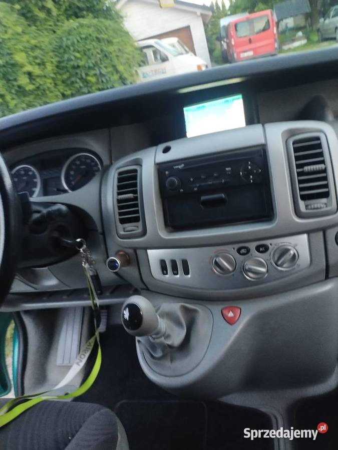 Renault Trafic Passenger 8 osób klima Webasto 115KM