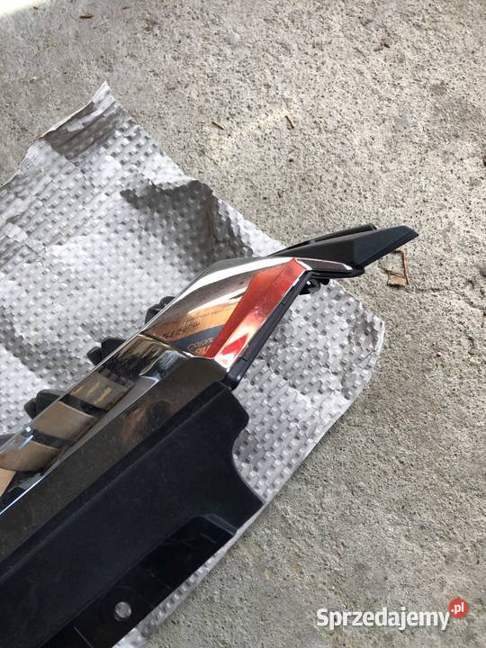 SKODA OCTAVIA 4 IV 19 GRILL GRIL PRZÓD 5E3853653 osobowe Atrapy Kozy