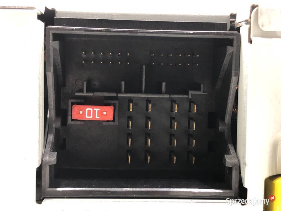 RADIO MERCEDES W176 A2469006710 1218 ODTWARZACZ osobowe podkarpackie